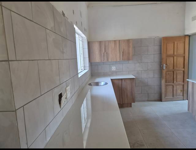 4 BEDROOM HOUSE FOR SALE IN GEELHOUTPARK
